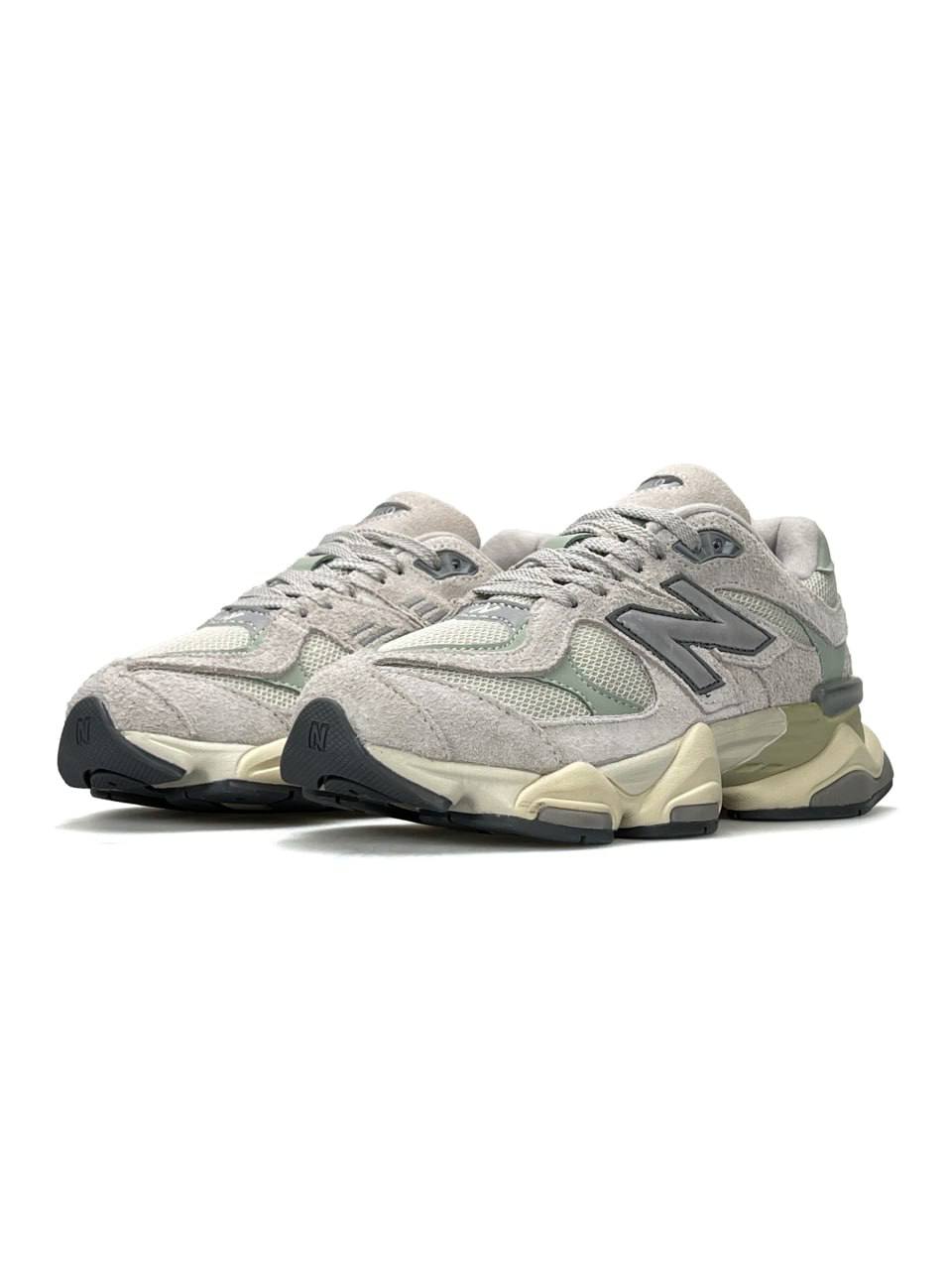 New Balance 9060 Light Grey Mint