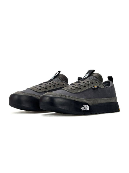 The North Face Clyffe Trainers Grey Khaki
