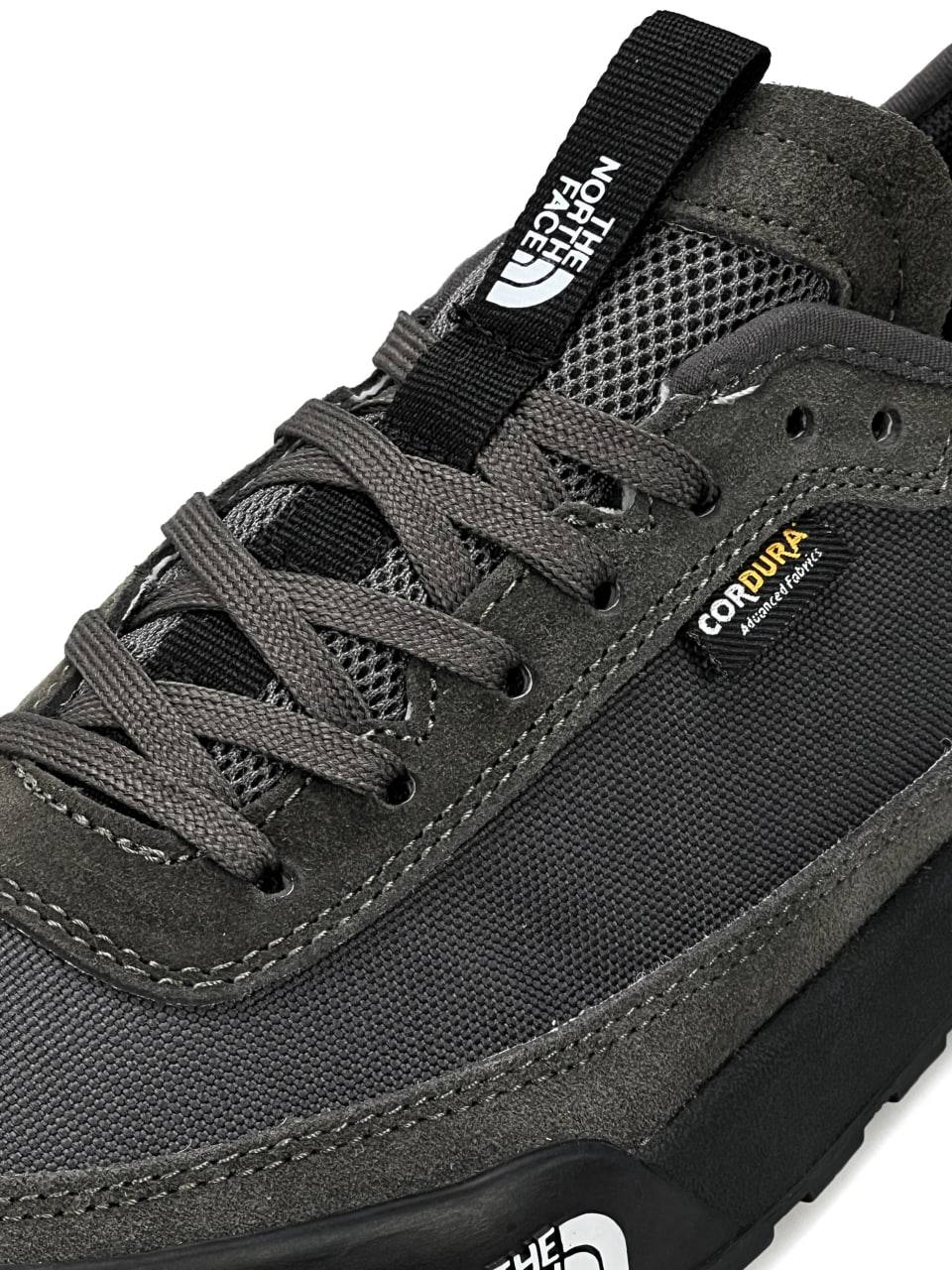 The North Face Clyffe Trainers Grey Khaki