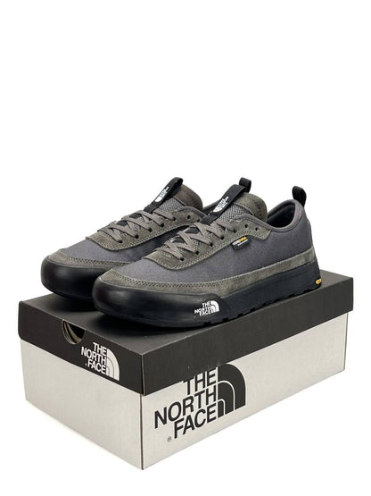 The North Face Clyffe Trainers Grey Khaki