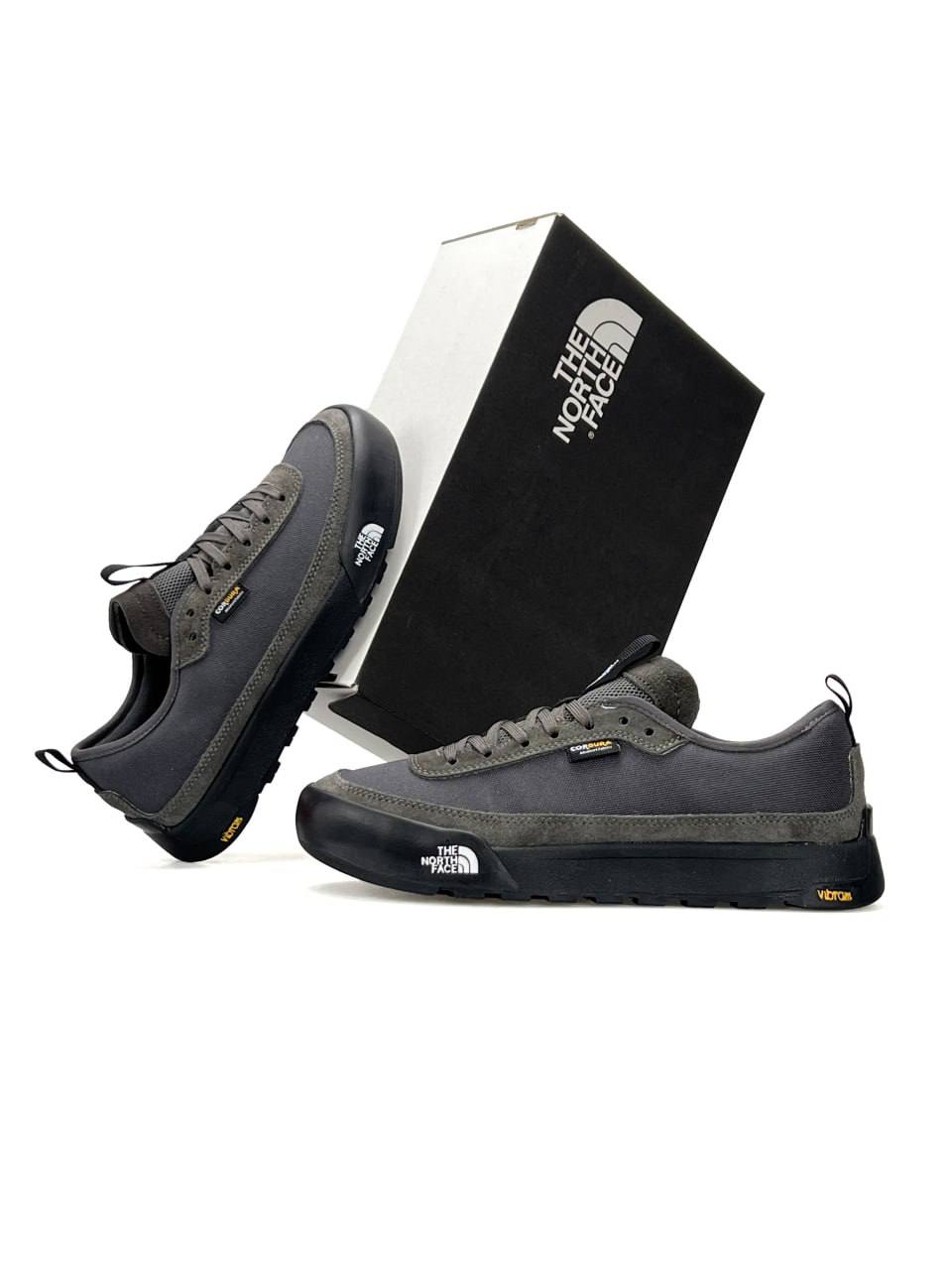 The North Face Clyffe Trainers Grey Khaki