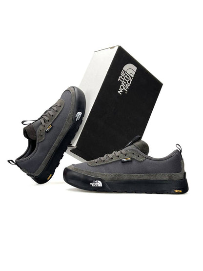 The North Face Clyffe Trainers Grey Khaki
