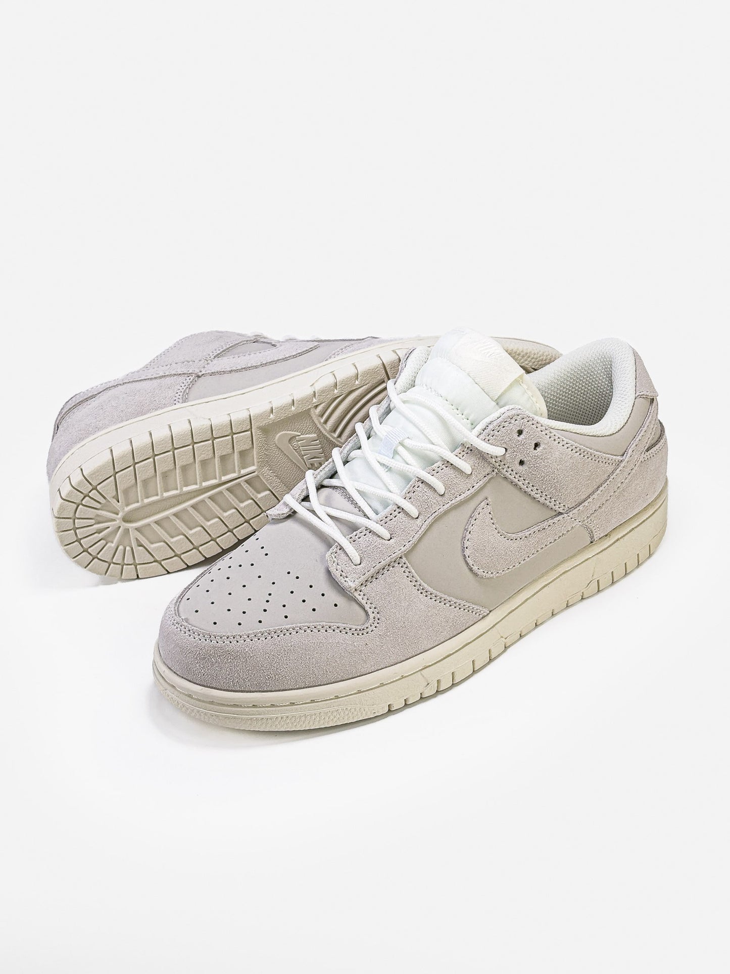 Nike SB Dunk Low Light Grey