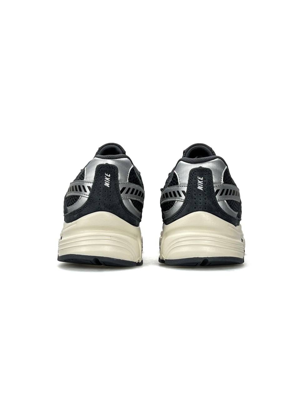Nike Initiator Dark Grey Beige