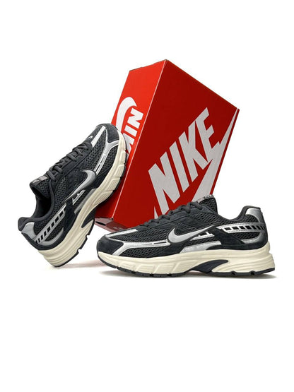 Nike Initiator Dark Grey Beige