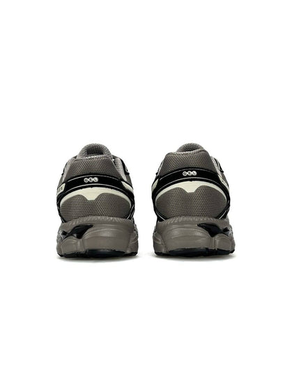 Asics Gel-Cumulus 16 Taupewood