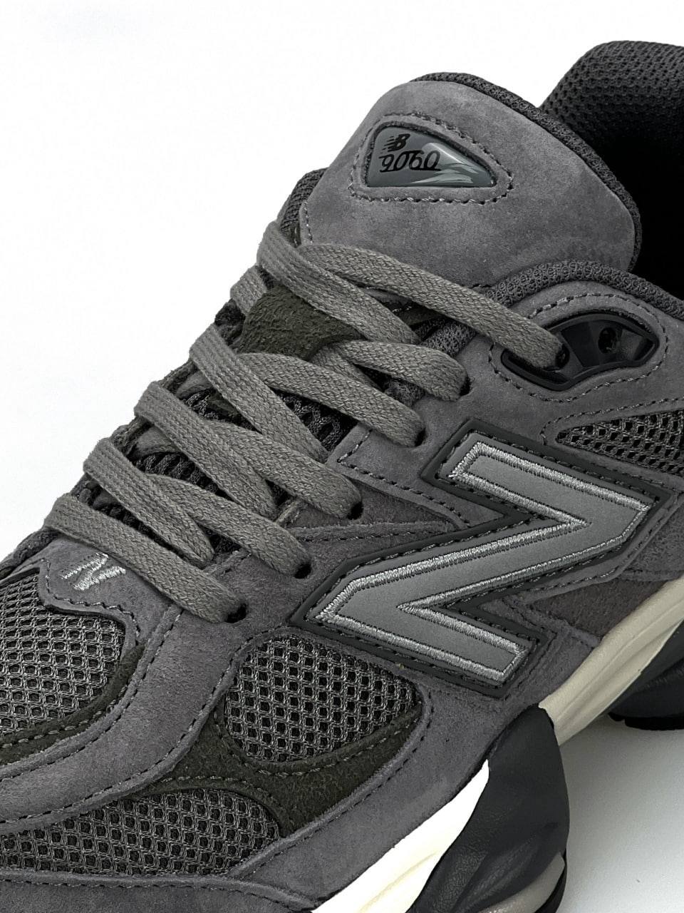 New Balance 9060 Grey Khaki