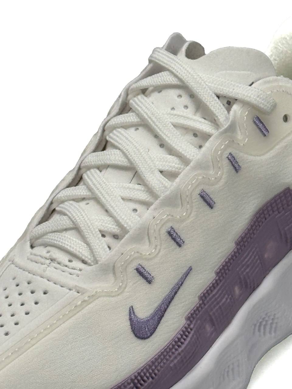 Nike Ava Rover White Violet
