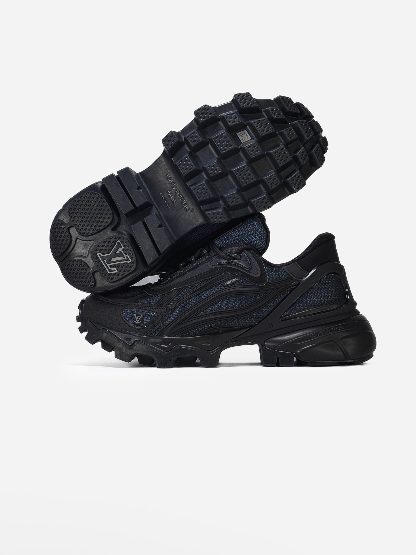 Louis Vuitton Summit Black