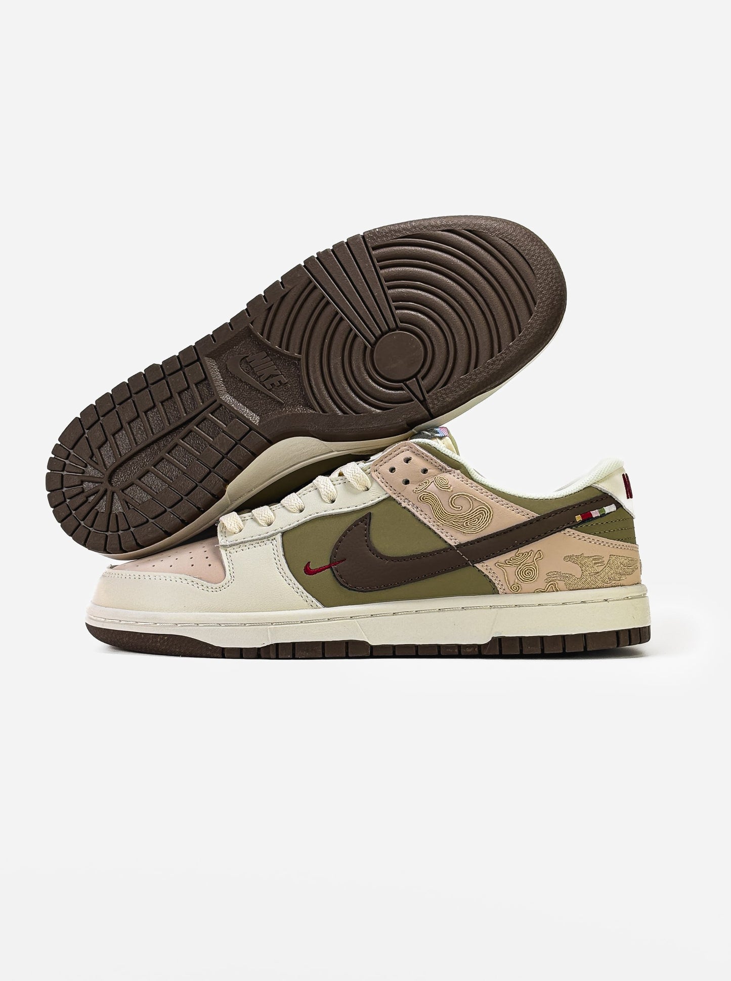 Nike SB Dunk Low SE Year of the Horse / LNY