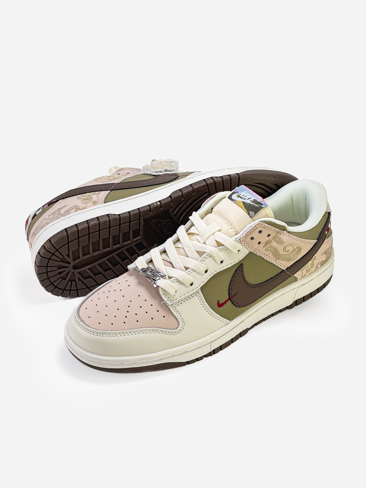 Nike SB Dunk Low SE Year of the Horse / LNY