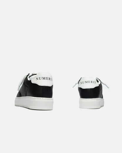 Numeris Black Lether