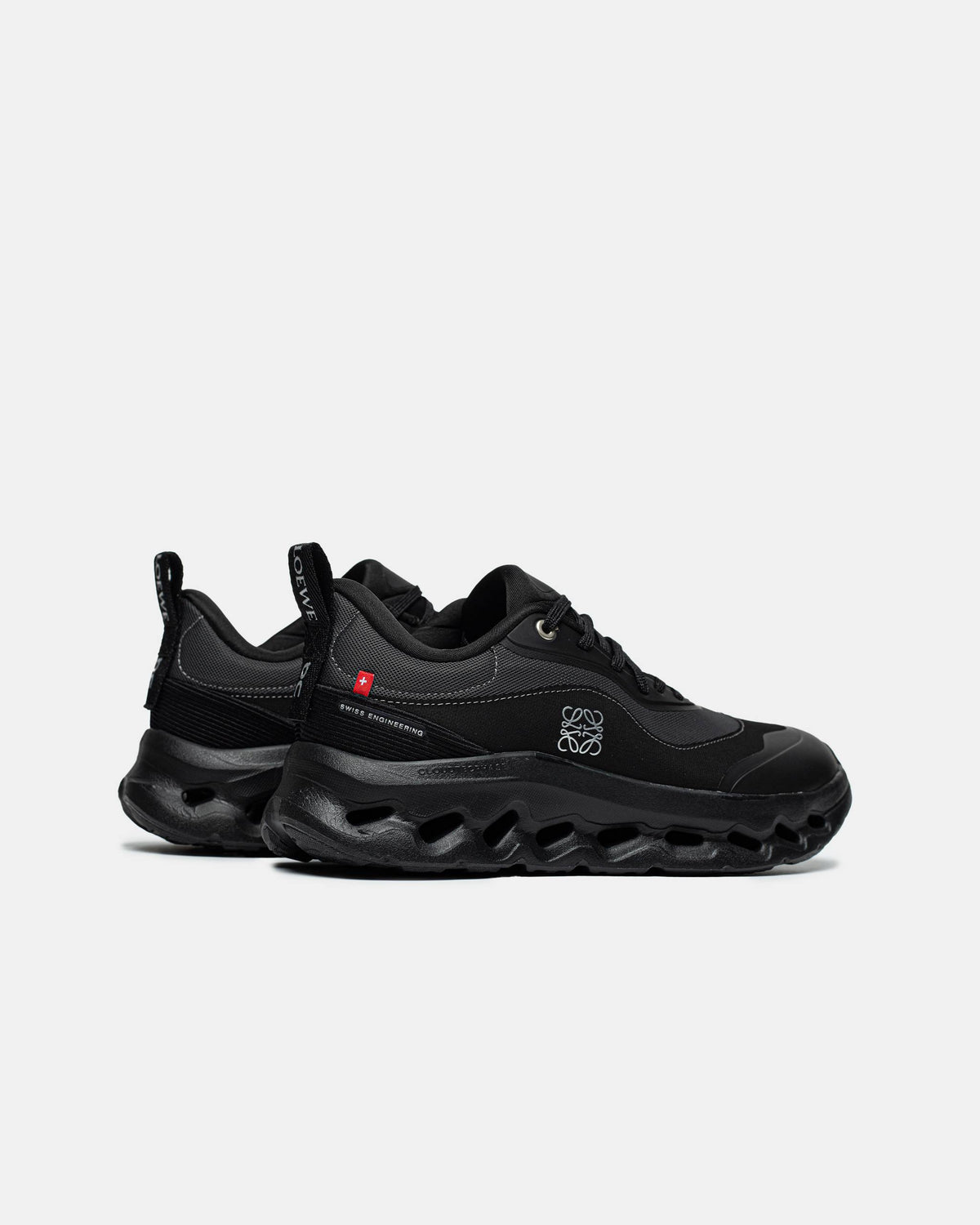 Loewe x ON Cloudtilt Black
