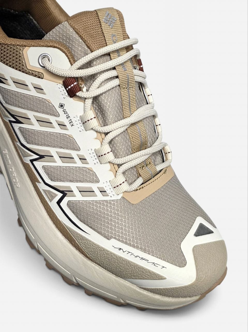 Columbia Anti-Impact Gore-Tex Beige Sand