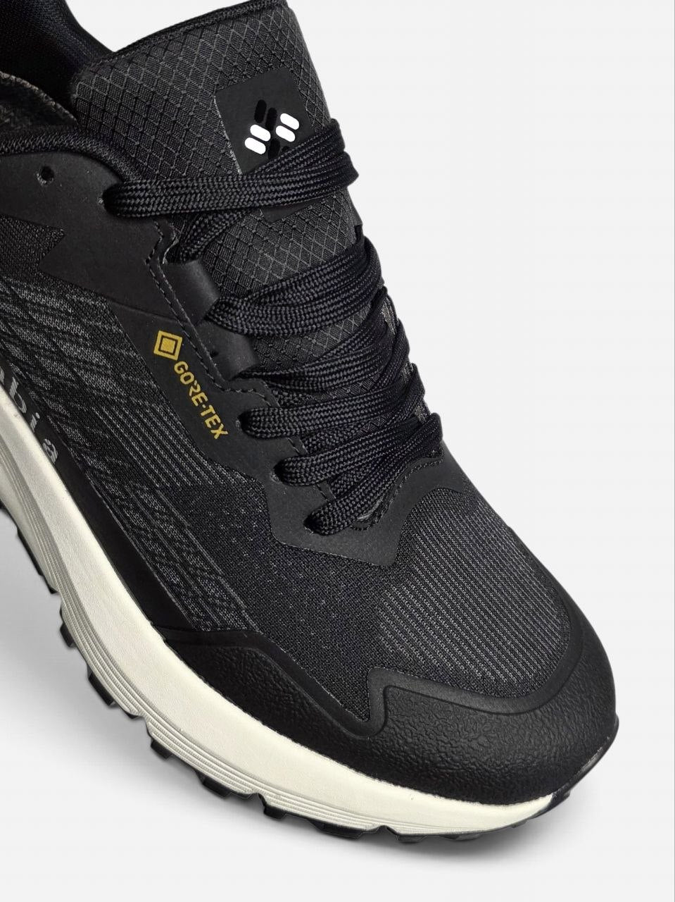 Columbia Hatana Max Gore-Tex Black Cream