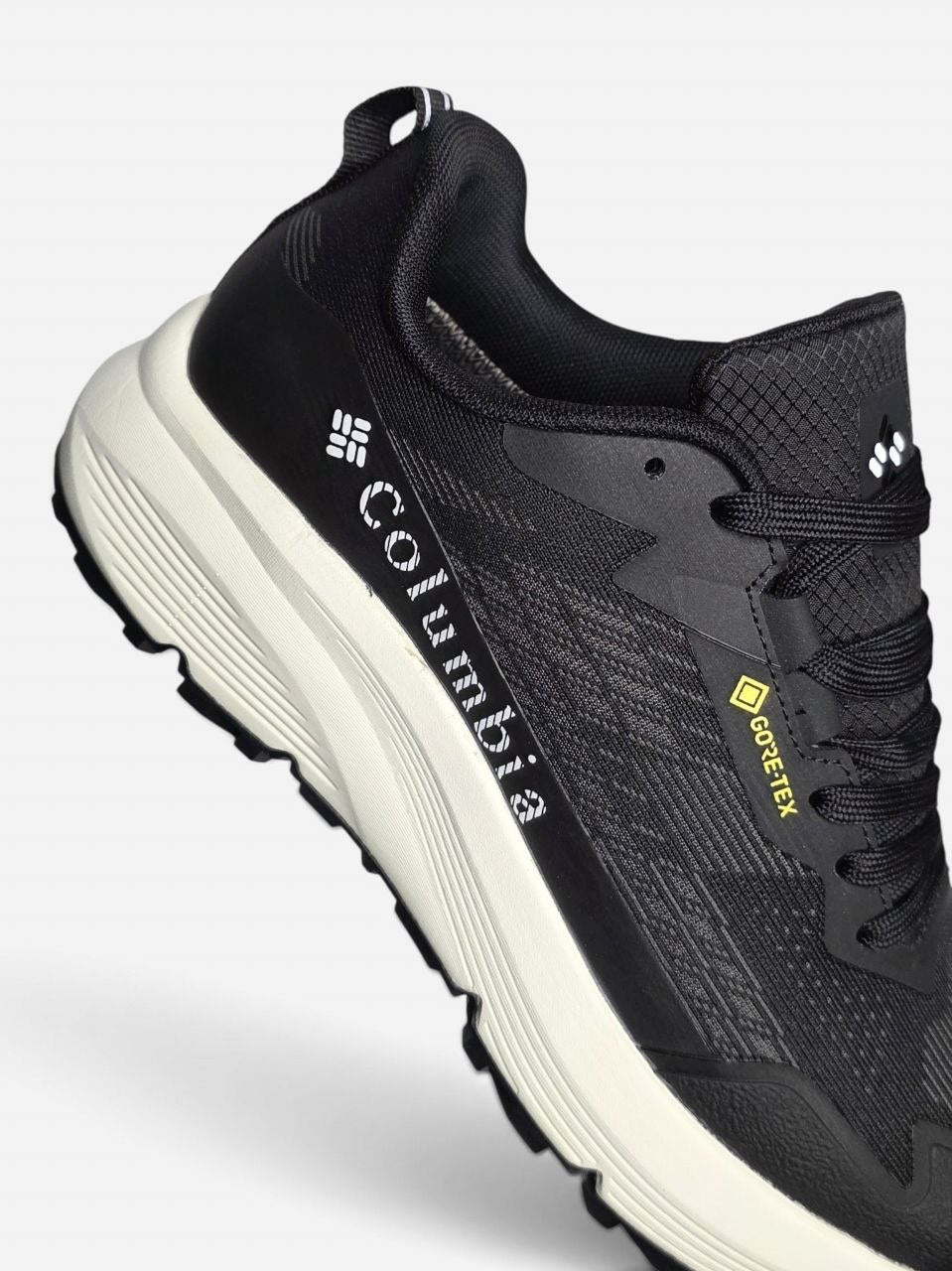 Columbia Hatana Max Gore-Tex Black Cream