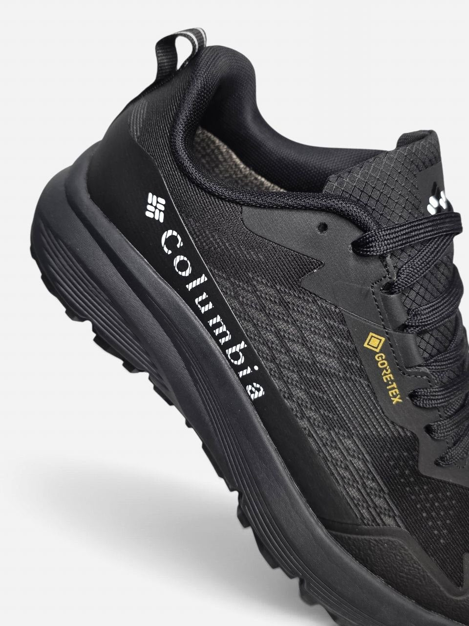 Columbia Hatana Max Gore-Tex Black