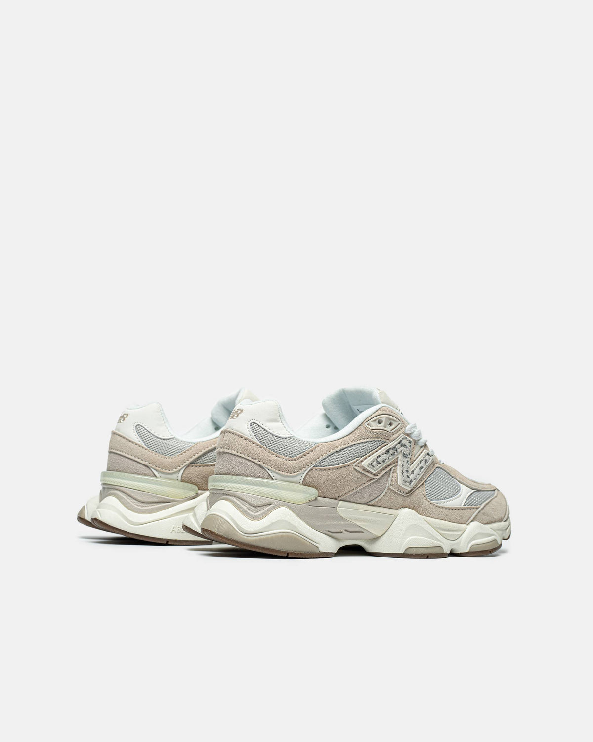 New Balance 9060 Beige Leopard