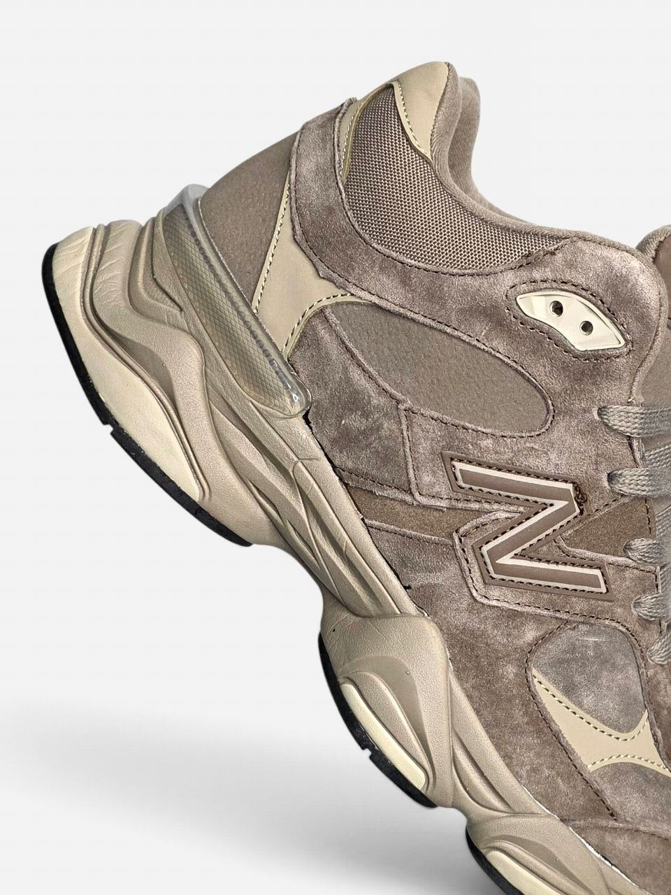 New Balance 9060 Fur Brown