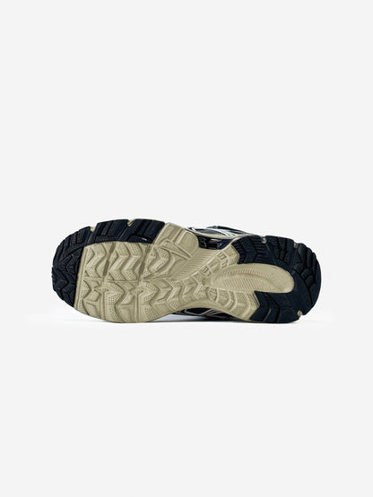 Asics Gel-Kahana 8 High Fur Grey Black
