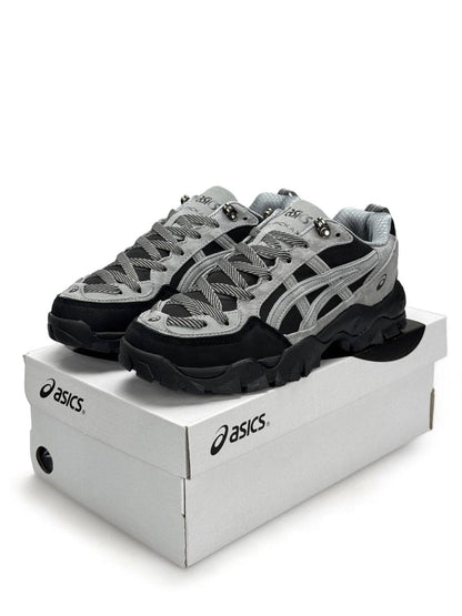 Asics Gel-Pickax GTX Gore-Tex Pale Grey Black