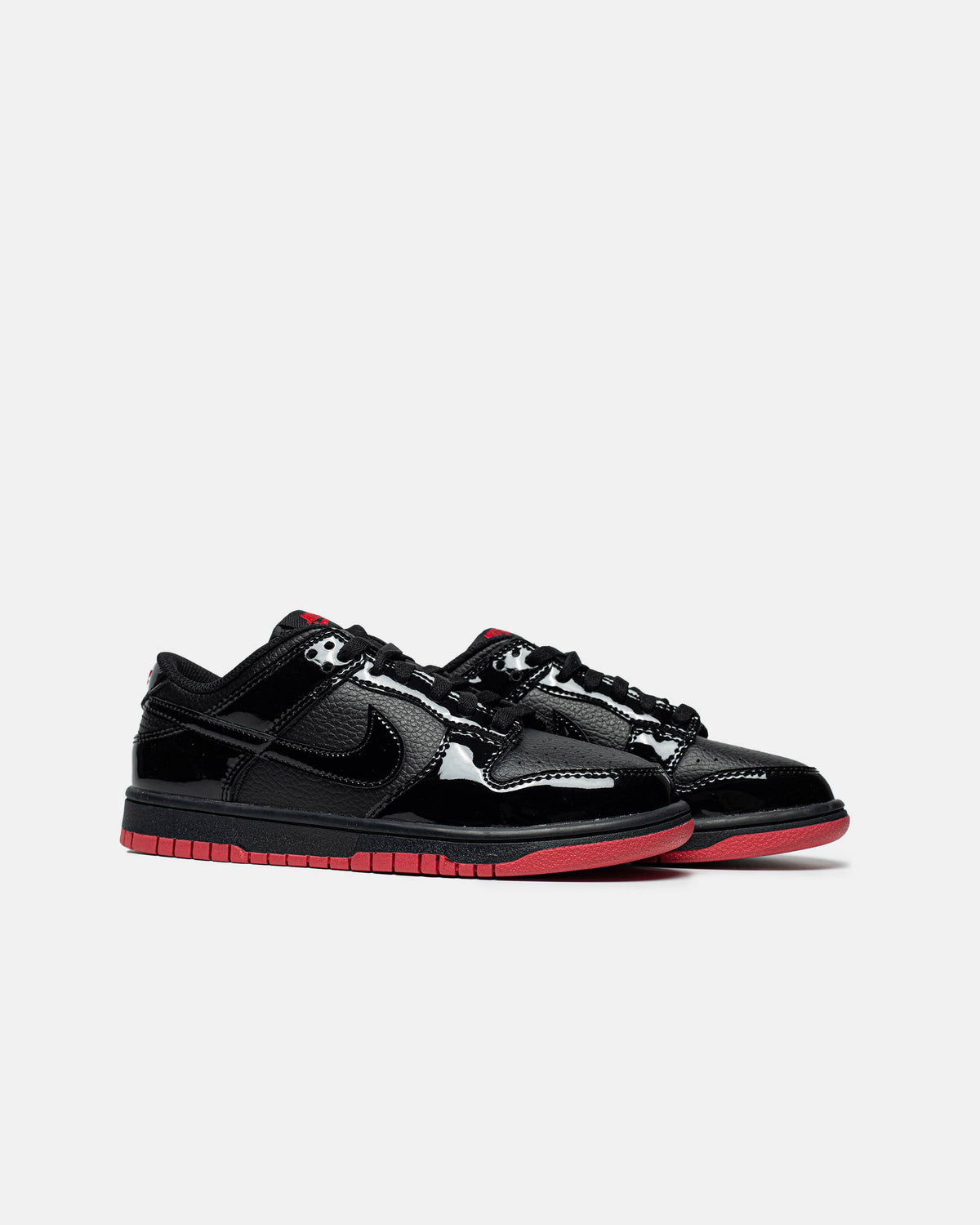 Nike Sb Dunk Low Black Red Liquid