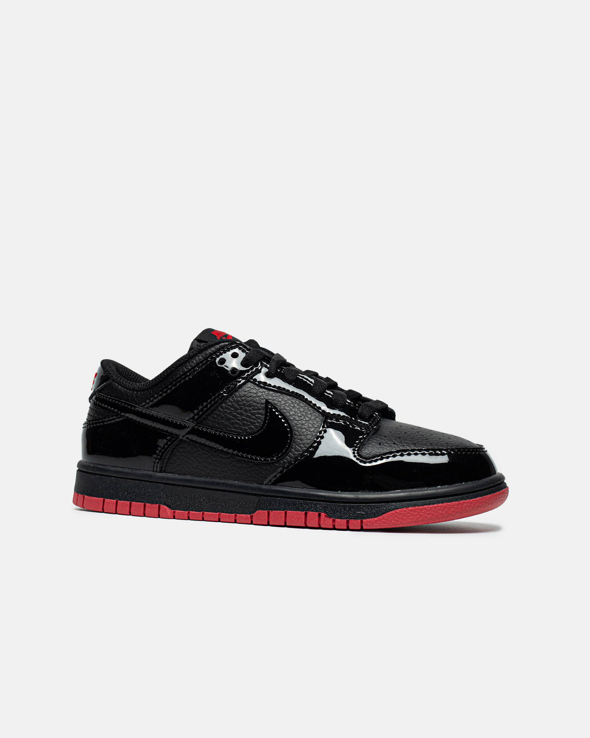 Nike Sb Dunk Low Black Red Liquid