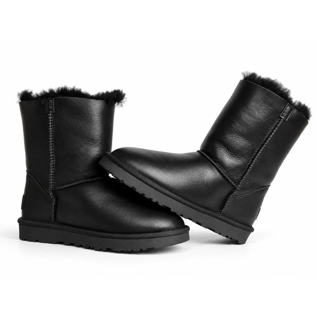 UGG Classic Zip Short Leather Black