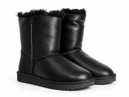 UGG Classic Zip Short Leather Black