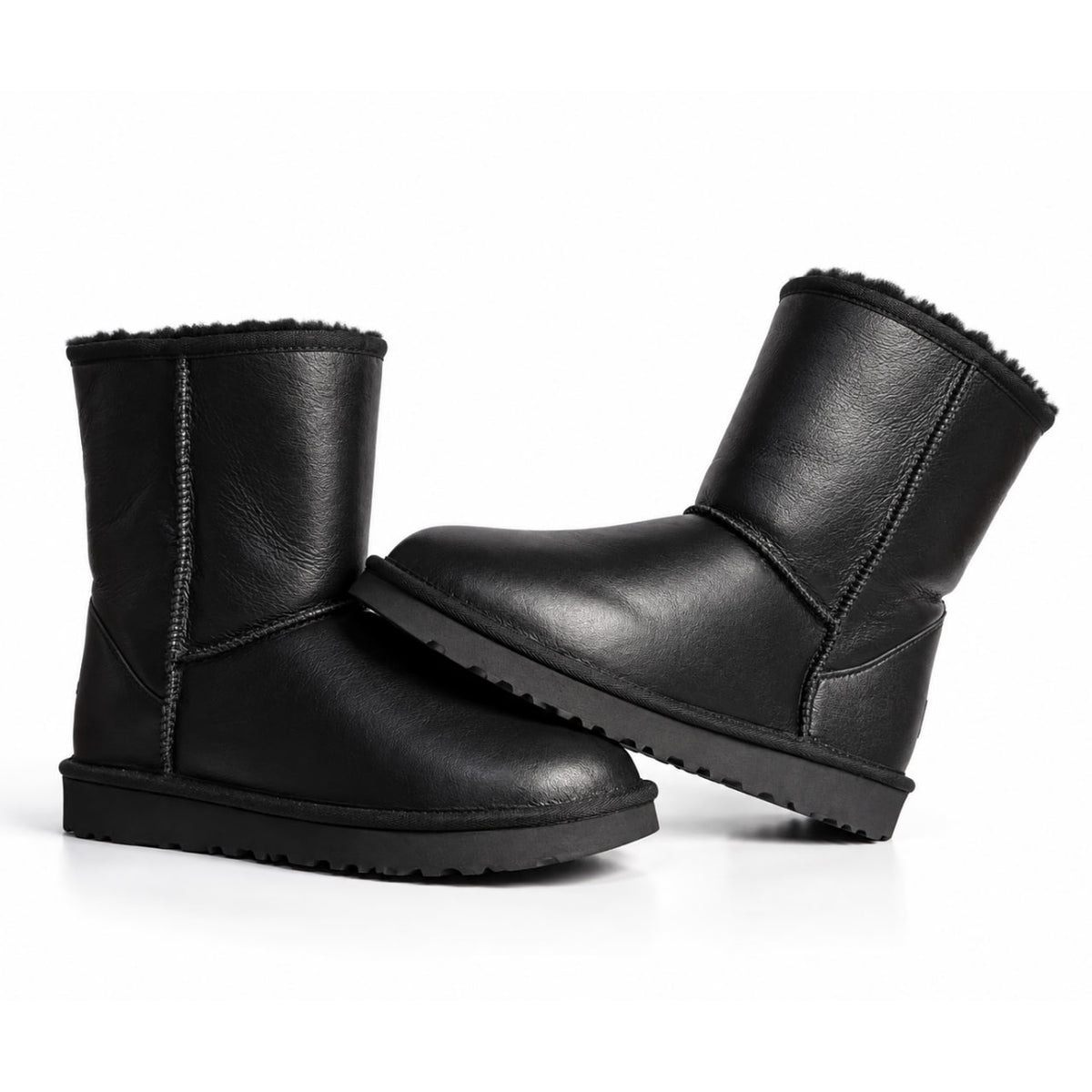 UGG Classic Short Leather Black