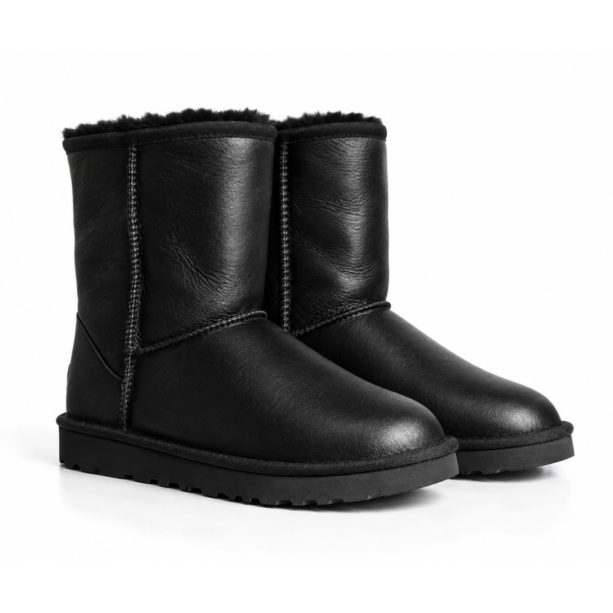 UGG Classic Short Leather Black