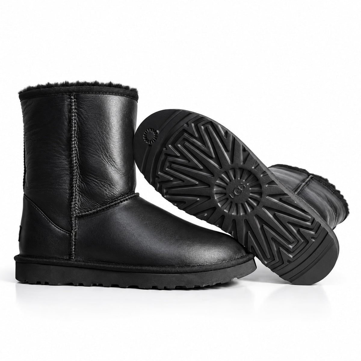 UGG Classic Short Leather Black