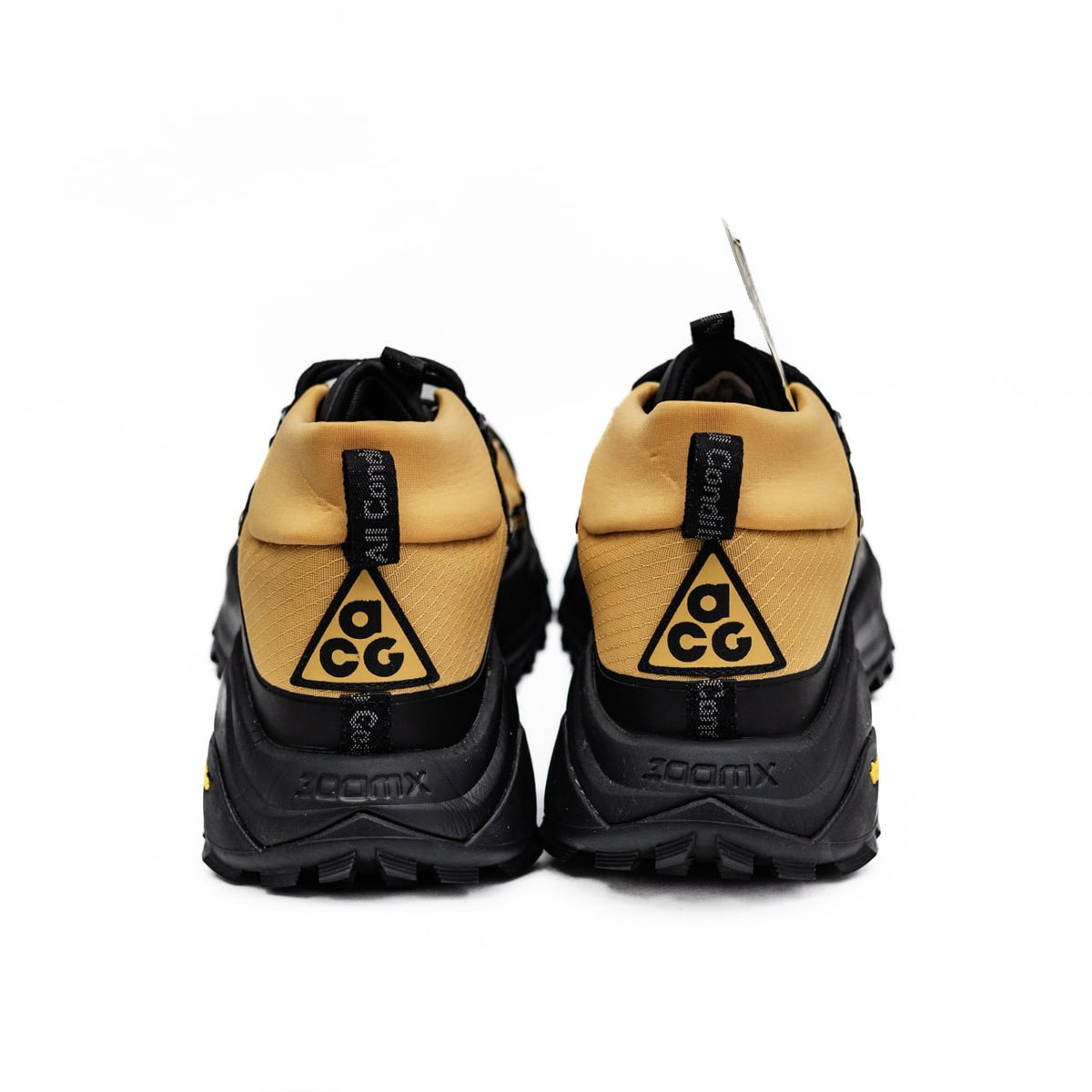Nike ACG Zegama Hike Black Yellow