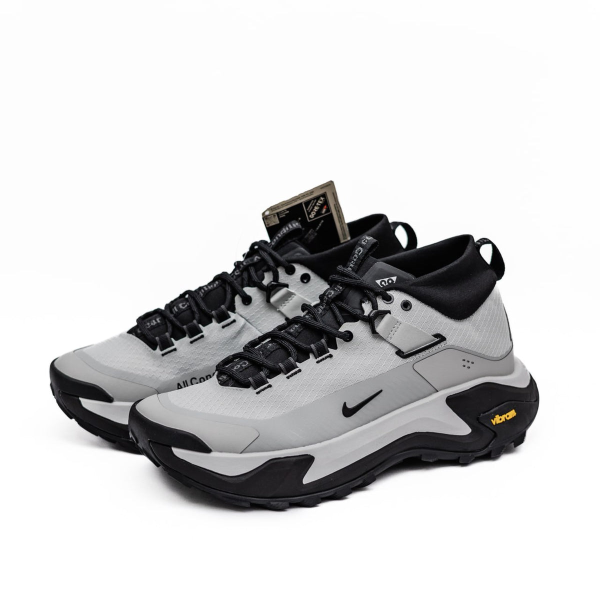Nike ACG Zegama Hike Grey Black