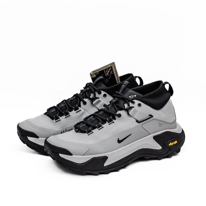 Nike ACG Zegama Hike Grey Black